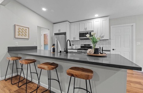 Fairmount Park Casa | San Diego Getaway | Close to Zoo & Dining