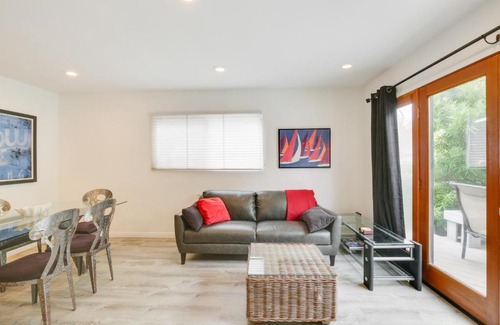 South Mission Beach Casa | San Diego Home with Deck Walk to Mission Beach!