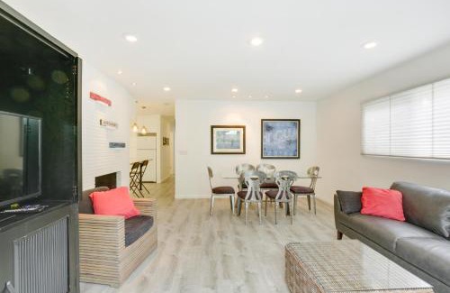 South Mission Beach Casa | San Diego Home with Deck Walk to Mission Beach!