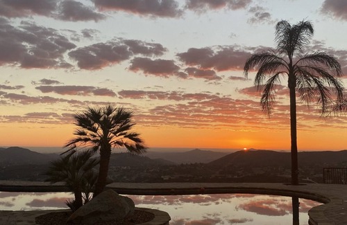 Jamul Cabaña | San Diego Mountain Retreat. Best views in San Diego. Pet friendly, guest house