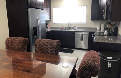 San Rafael Casa | Super Clean Getaway