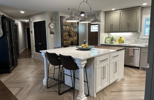 Georgetown Casa | SAN GABRIEL RIVER Retreat WATERFRONT Panoramic View, PRIVATE POOL, Pet Friendly!