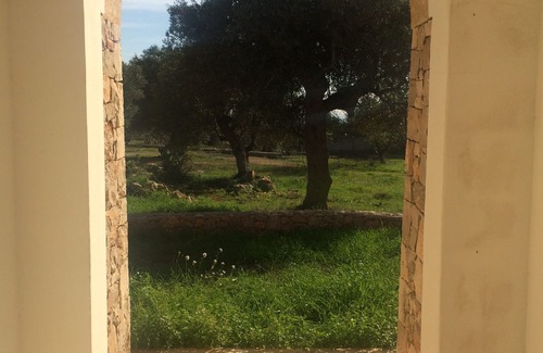 Patu Villa | SALENTO: EN SAN GREGORIO VILLA CON SIGLO OLIVO, JARDÍN Y PORCHE