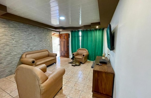 Anselmo Llorente Casa | San José, Tibás, Casa Misty