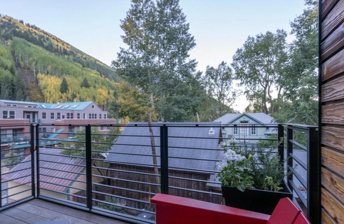 Telluride Casa | SAN JUAN 103 AT TRANSFER by Exceptional Stays