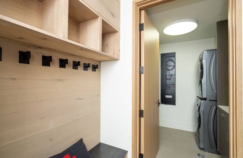 Telluride Condominio | SAN JUAN 104- Modern New Telluride Condo with Central Location