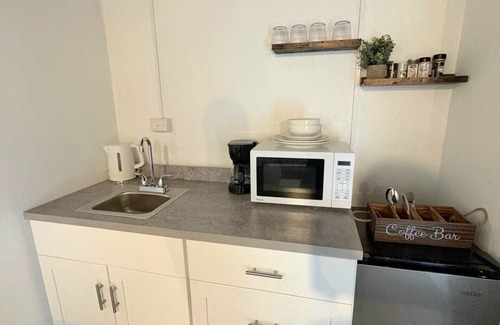 Colinas de Miramar Apartamento | San Juan near the Coliseum for Bad Bunny Fans- Cool studio and private