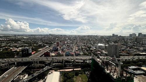 Pio del Pilar Apartamento | San Lorenzo Avida T2 Rm 333Cozy 1BR Condo along EDSA Makati near NAIA