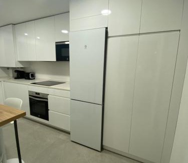 León Apartamento | San Mames Leon con Garaje incluido para coche mediano
