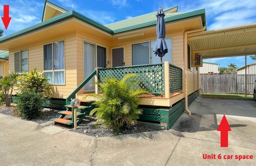 Traviston Villa | San Marco Villa 6 - Beachfront - 2BR - Air con - P