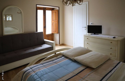 Montalbano Elicona Casa | San Nicolò Holiday Home