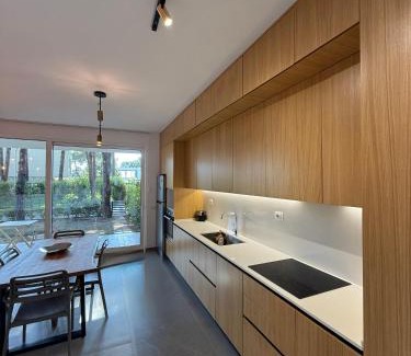 Ishem Apartamento | San Pietro Yard Apartment