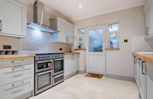 East Dereham Casa | Sanabrin and Little Brin