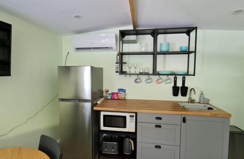 Sanctuary Point Otro | Sanctuary Cabin