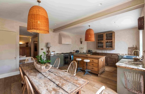 Shoreham-by-Sea Casa | Sanctuary House with Parking | By My Getaways