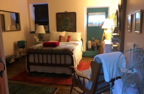 Kennett Square Otro | Sanctuary in a 300 year old restored mill in the countryside. Dog Friendly!