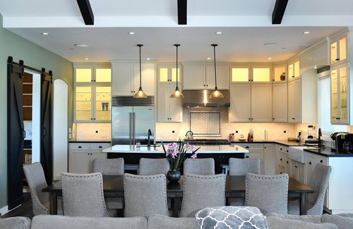 Healdsburg Casa | Sanctuary on Lytton | Complimentary wine tasting at Croix included!