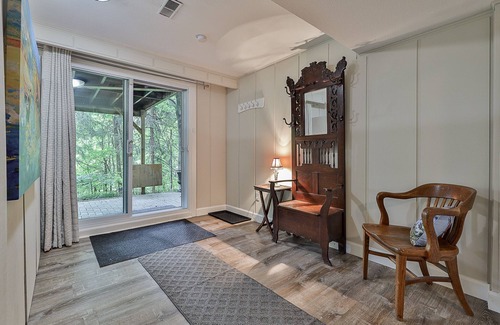 Bayview Woods - Steeles Casa | Sanctuary on private ravine, large luxurious space