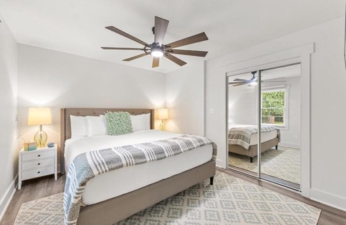 Athens Casa | Sanctuary on Sherwood with a Backyard Oasis!