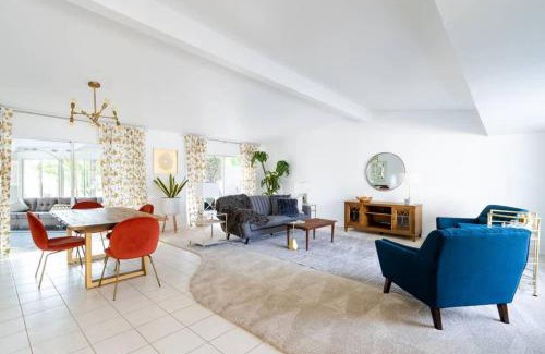Ingleside Club Casa | Sanctuary on the Greens - 3-Villa Retreat with Pool