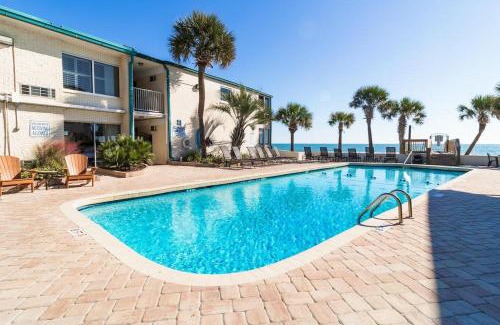 Litchfield by the Sea Apartamento | Sand and Sun Resort View King Room 2nd Floor