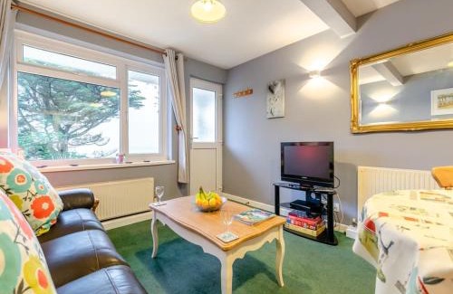Seaton Casa | Sand Bar - Mount Brioni