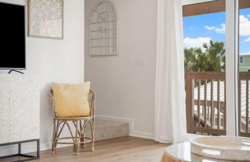 Mexico Beach Casa | Sand Buckets Unit C, Ocean View Beach Townhouse