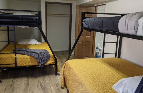 Woonsocket Cabina | Sand Creek Lodge