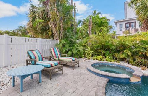 Holmes Beach Casa | Sand Dollar (AMIA)