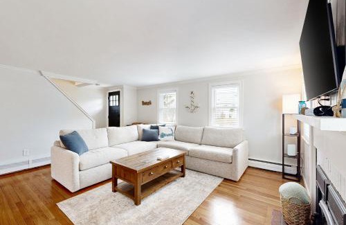 Harwich Casa | Sand Dollar Dreams