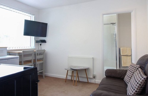 Holywell Cabaña | 1 bedroom accommodation in Holywell Bay