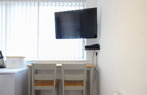 Holywell Cabaña | 1 bedroom accommodation in Holywell Bay