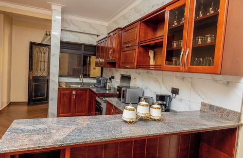 Entebbe Casa | Sand Grains Residence 009