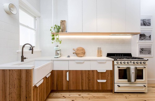 Henley Beach Apartamento | Sand Prints / Seafront / Cafes / Sleeps 6 / Dogs