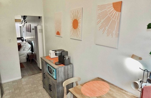 Belmont Shore Condominio | Sand, Sun & Second