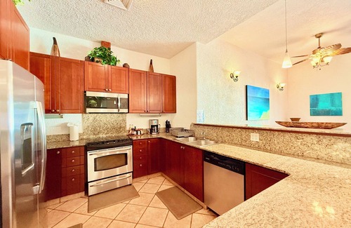 French Harbour Casa | Sand View Condo #5 @ Coral Sands , West Bay Beach