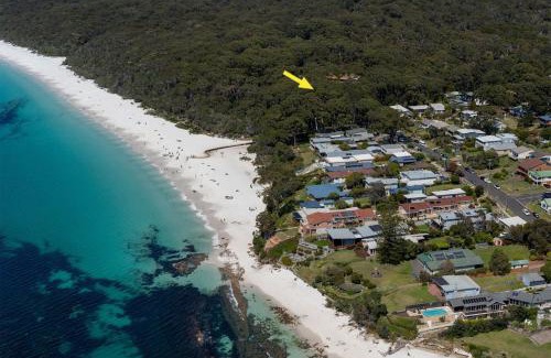 Hyams Beach Casa | Sand Water at Hyams Beach