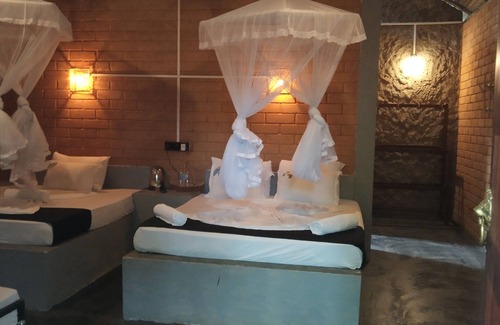 Udawalawa Hotel | Sandalwood Cottage