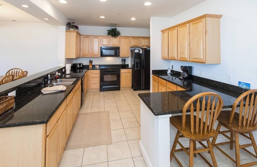Sandbridge Condominio | Sandbridge Dunes Condo #212- Oceanfront, Elevator, Sandbridge
