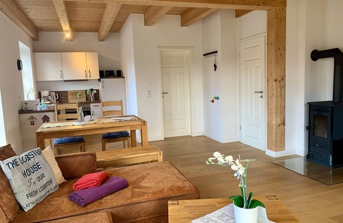 Gross Schwansee Casa | Sandcastle apartment, 10 minutes from the natural beach
