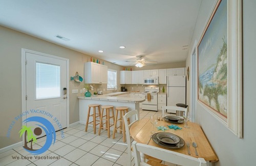 Crescent Beach Condominio | Sandcastle Down