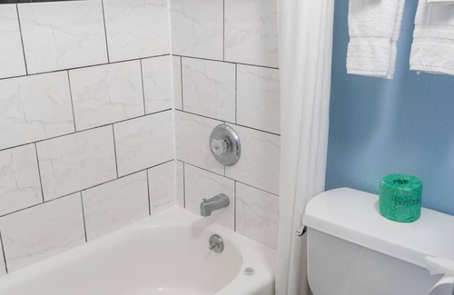 Savannah Beach Hotel | Sandcastle Inn