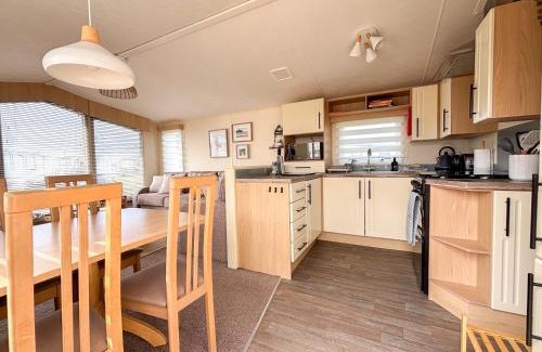 Borth Casa | Sanderling, 289 Ynyslas Beach, Borth