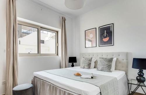 Potamos tis Germasogeias Apartamento | Sanders Evolution - Chic 3-bdr Apt w Shared Pool