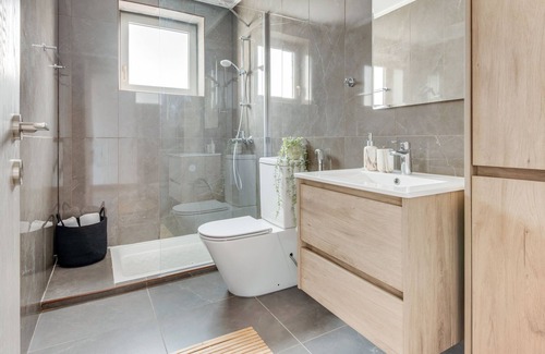 Potamos tis Germasogeias Apartamento | Sanders Evolution - Chic 3-bdr Apt w Shared Pool
