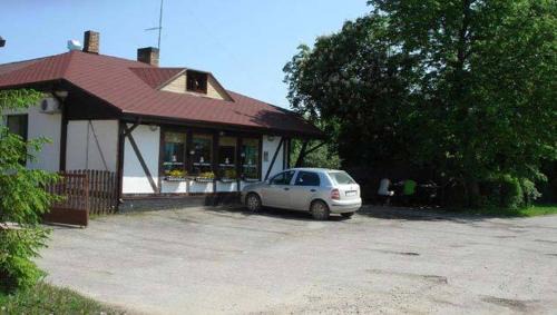 Jaunpils Hotel | Sanders Motel