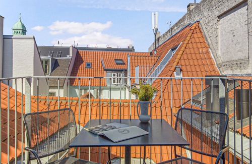 Copenhagen City Centre Apartamento | Sanders Regent - Treasured 3-bdr Apt With Terrace