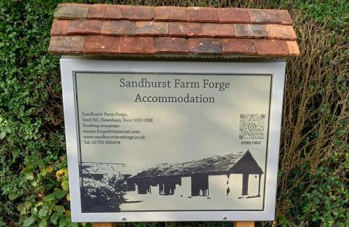 Sittingbourne Casa | Sandhurst Farm Forge Self Catering Stableblock