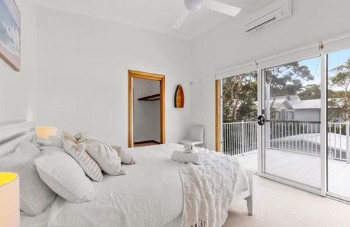 Callala Beach Casa | Sandlewood Breeze - Pet Friendly - Community Pool