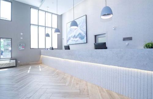 Calgary Hotel | Sandman Hotel Calgary Airport